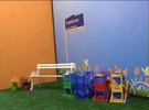 Crianças aprendem sobre reciclagem com maquete de refinaria