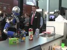 Robôs que ajudam em casa e fazem pole-dance estão na CeBIT