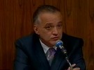 Cachoeira se cala, Mantega se enrola e deputados se agridem