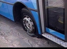 Greve de motoristas e cobradores de ônibus termina em vandal
