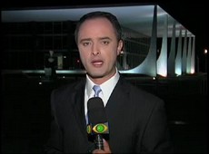 Ministro do STF nega liberdade a Battisti