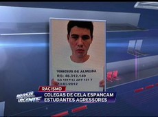 Colegas de cela espancam estudantes que agrediram negro