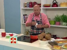 Aprenda a fazer uma cocada em poucos minutos