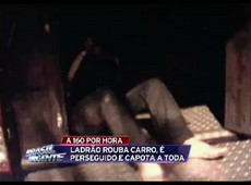 SC: Após perseguição, ladrão de carro capota a 160km/h