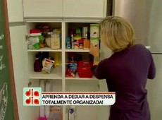 Aprenda a deixar a despensa da cozinha mais organizada