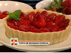 Aprenda a fazer uma Torta de Morango