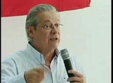 Defesa de José Dirceu pede afastamento de Joaquim Barbosa