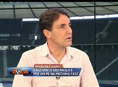 Oscar exalta técnico Cuca