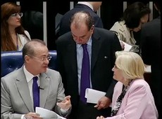 Congresso começa a elaborar proposta de reforma política