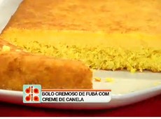 Bolo Cremoso de Milho Coberto com Creme de Canela