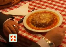 Datena prova o polpetone do Seu Tonico