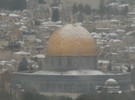 Neve encanta turistas e moradores de Jerusalém