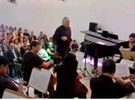 Maestro e orquestra visitam presídio em SP