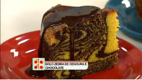 Bolo Zebra de Cenoura com Chocolate