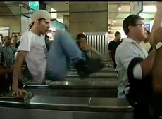 RJ: manifestantes protestam contra aumento da passagem