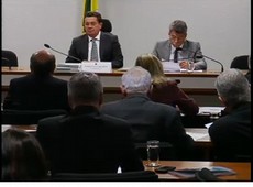 CCJ aprova relatório para CPI da Petrobras