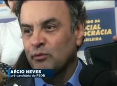 Aécio critica atrasos nas obras da Copa