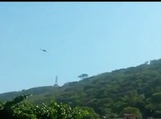 Traficantes atiram contra helicóptero da PM no Rio