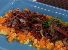 Carne Seca Desfiada com Purê de Abóbora