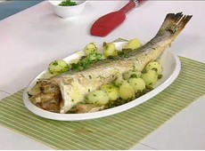 Peixe Assado com Batatas e Alcaparras