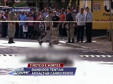 Assaltantes tentam roubar carro-forte e são baleados em tiroteio