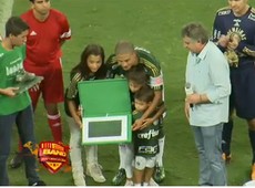 Alex se despede com vitória do Palmeiras de 1999