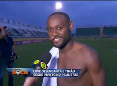 Vagner Love marca pela primeira vez no Timão