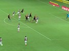 Cavalieri%20faz%20boa%20defesa%20ap%F3s%20cruzamento%20