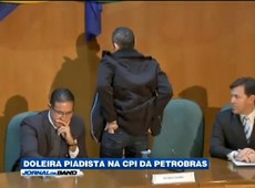 Doleira Nelma Kodama faz piada e canta na CPI da Petrobras