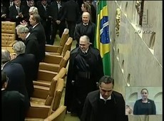 Luiz Edson Fachin toma posse como ministro do STF