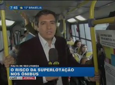 Superlotação de ônibus coloca vida de passageiros em risco