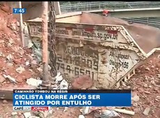 Ciclista morre após ser atingido por entulho