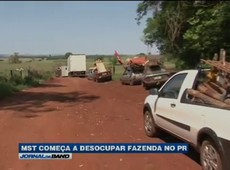 Integrantes do MST desocupam fazenda invadida em agosto no Paraná