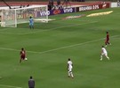 Alexandre%20Pato%20faz%20bela%20jogada%20mas%20Martin%20Silva%20faz%20a%20defesa