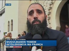 Muçulmanos têm medo de discriminação em Paris
