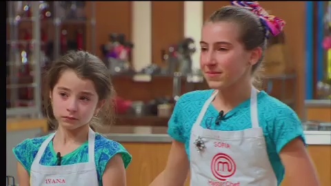 Ivana e Sofia dão adeus ao MasterChef Júnior Ivana e Sofia dão adeus ao MasterChef Júnior