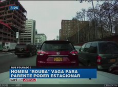 Motorista guarda vaga de carro para parente nos EUA