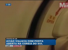 Avião viaja com porta aberta na Coreia do Sul