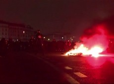 Protesto contra o Uber e greve de controladores areos param Frana