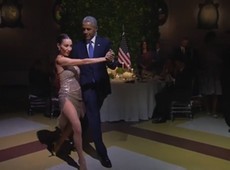 Obama dana tango durante jantar oferecido por presidente argentino