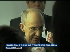 `Beija mão´ de Temer e deputados irrita governistas