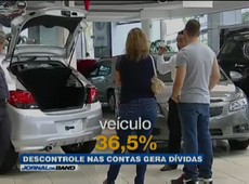 Aumenta o numero de financiamentos juntos com a inadimplência