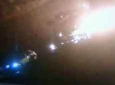 Caminho bate, pega fogo e deixa trs mortos na rodovia BR-277, no Paran