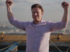 Jamie Oliver vira garoto-propaganda de comida congelada