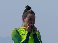 Francesa é desclassificada e Poliana leva bronze na maratona aquática