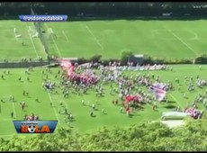 Resenha: Lugar de torcedor protestar é só na arquibancada?