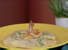 Ravioli com massa de camarão