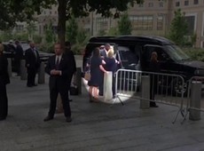 Vdeo mostra momento em que Hillary Clinton passa mal em evento do 11/9