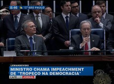Lewandowski chama impeachment de tropeço na democracia