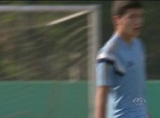 Crianças de hoje sonham em jogar em clubes estrangeiros